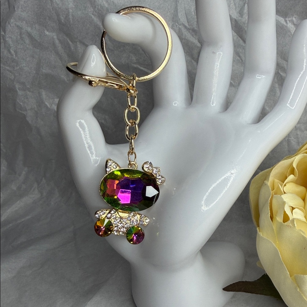 Elegant Multicolor Crystal Kitty Keychain